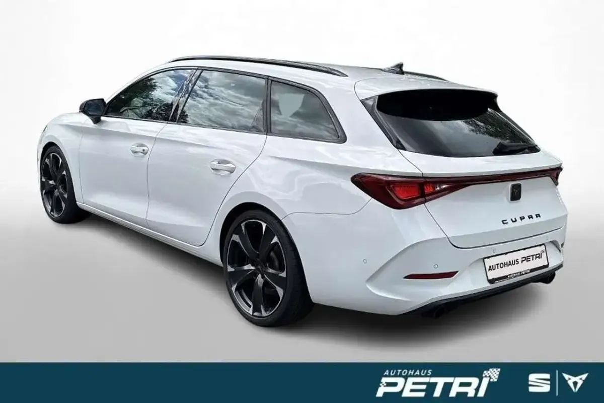 Gebraucht Cupra Leon VZ 245 PS (180 kW) 2024 Weiß Limousine
