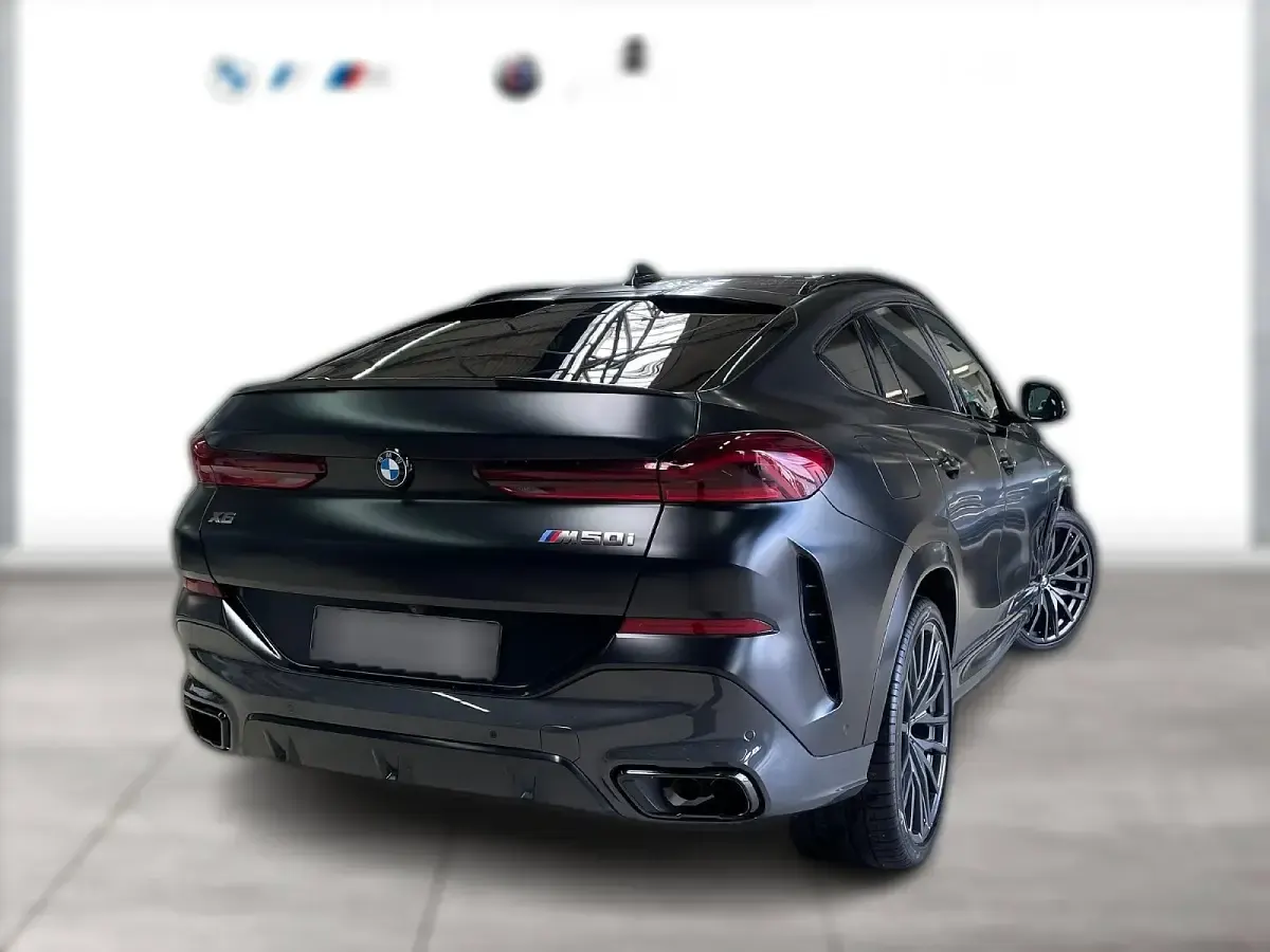 Gebraucht BMW X6 Efficient Dynamics 530 PS (389 kW) 2023 Gold SUV