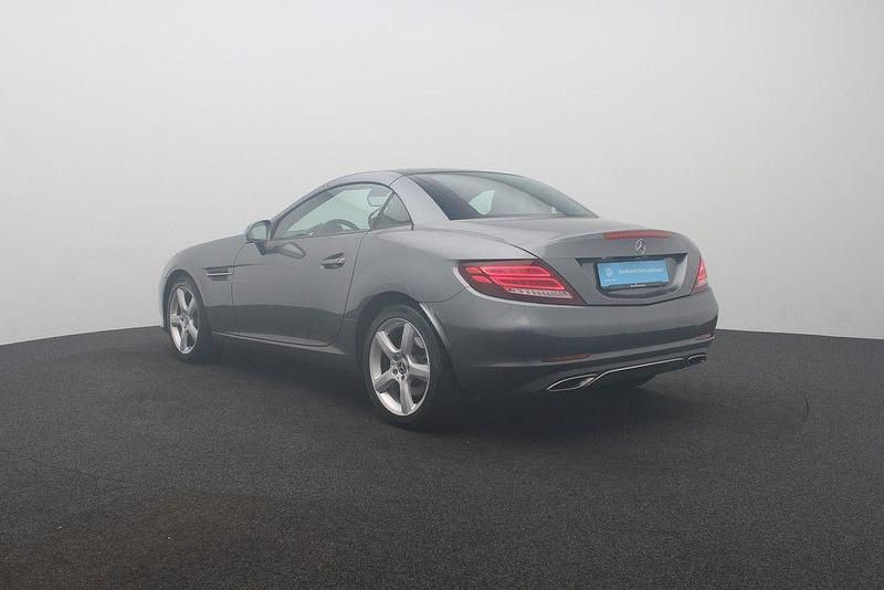 Gebraucht Mercedes SLC180 156 PS (114 kW) 2017 Selentingrau metallic Cabrio