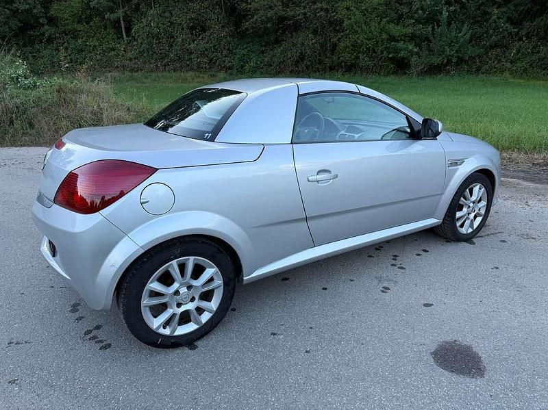 Gebraucht Opel Tigra 90 PS (66 kW) 2006 Silber Cabrio
