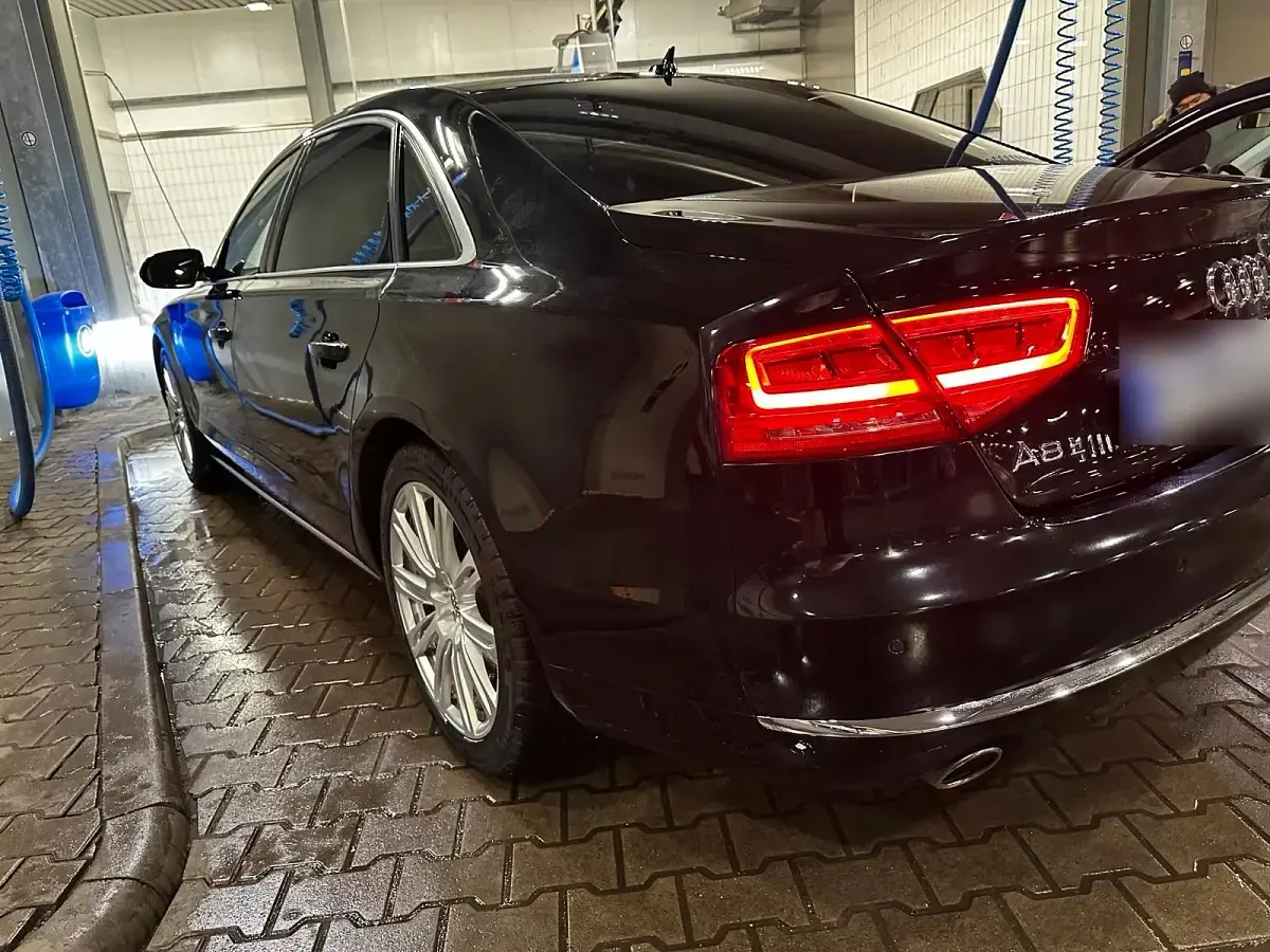 Gebraucht Audi A8L 371 PS (272 kW) 2012 Schwarz Limousine