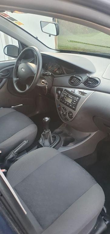 Gebraucht Ford Focus 102 PS (75 kW) 2003 Blau Limousine