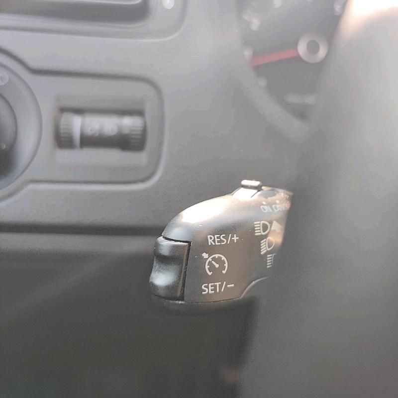 Usado VW Polo 90 HP (66 kW) 2013 Prateado Citadino