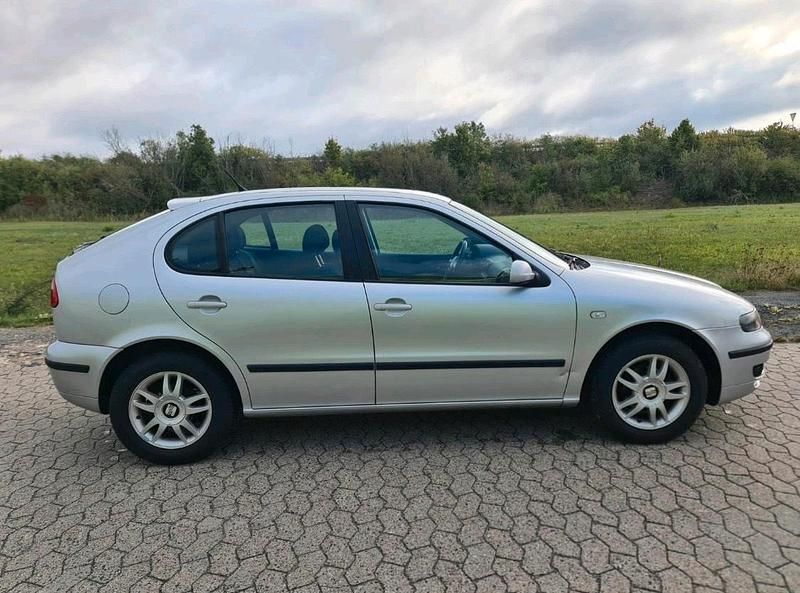 Gebraucht Seat Leon 75 PS (55 kW) 2003 Silber Kleinwagen