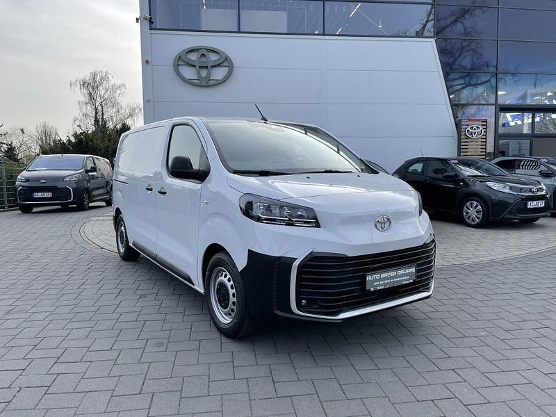 Gebraucht Toyota Proace 120 PS (88 kW) 2025 Icy white Van / Kleinbus
