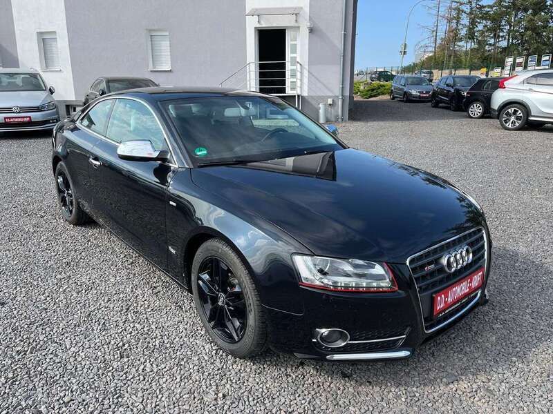 Phantomschwarz perleffekt Gebraucht 2011 Audi A5 Coupé | 10.999 € (Fairer Preis) - Bild 1/4
