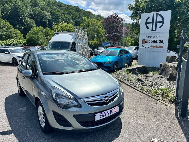 Silber Gebraucht 2013 Opel Corsa Active Kleinwagen | 5.995 € (Etwas zu teuer) - Bild 1/3