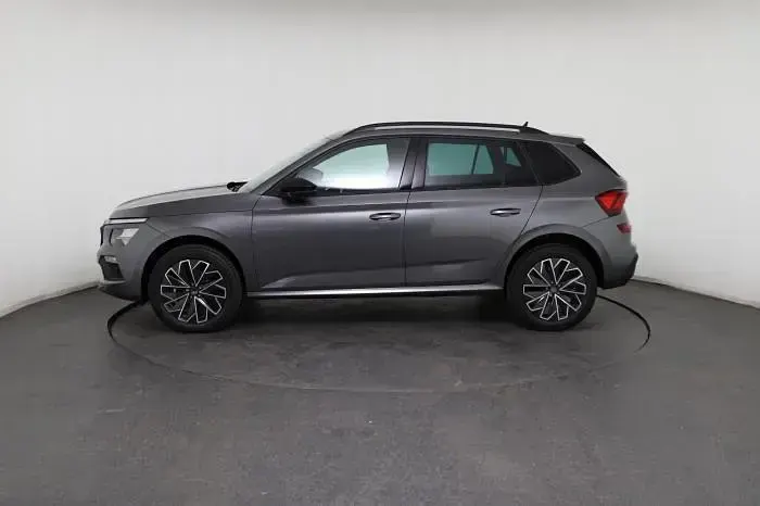Neu Skoda Kamiq 116 PS (85 kW) 2026 Grau, graphite grau (5x) SUV