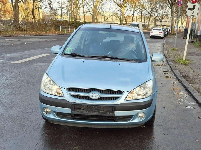 Gebraucht Hyundai Getz 67 PS (49 kW) 2006 Blau Kleinwagen