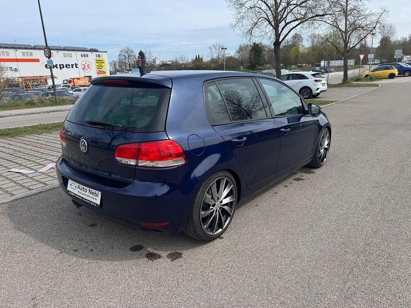 Gebraucht VW Golf VII Match 140 PS (102 kW) 2012 Blau Limousine