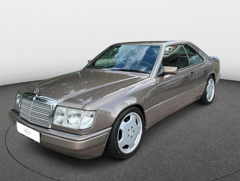 Braun Gebraucht 1990 Mercedes E300 Coupé | 10.450 € - Bild 1/4