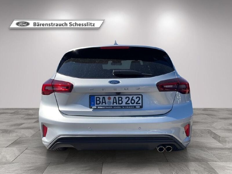 Gebraucht Ford Focus ST-Line 125 PS (91 kW) 2024 Silber Limousine