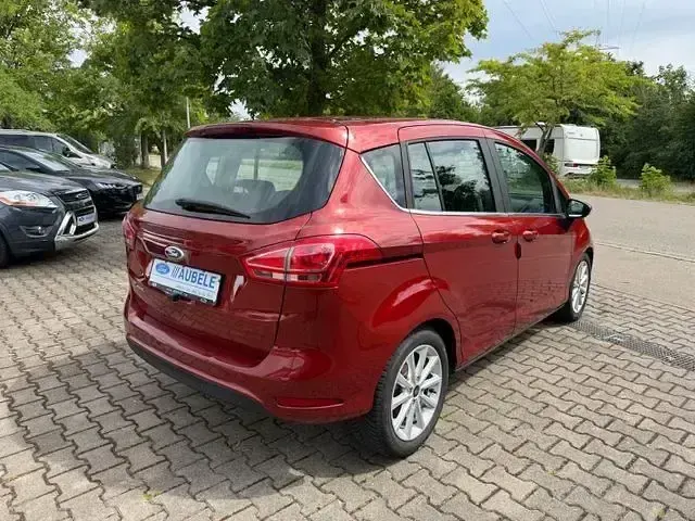 Gebraucht Ford B-MAX Titanium 105 PS (77 kW) 2015 Rot Van / Kleinbus
