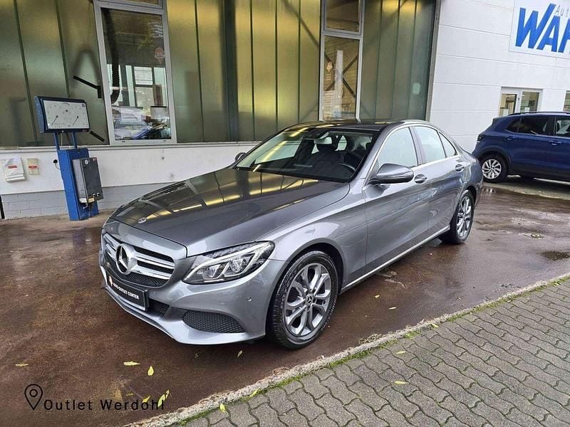 Grau Gebraucht 2018 Mercedes C180 Avantgarde Limousine | 18.980 € (Superpreis) - Bild 1/4