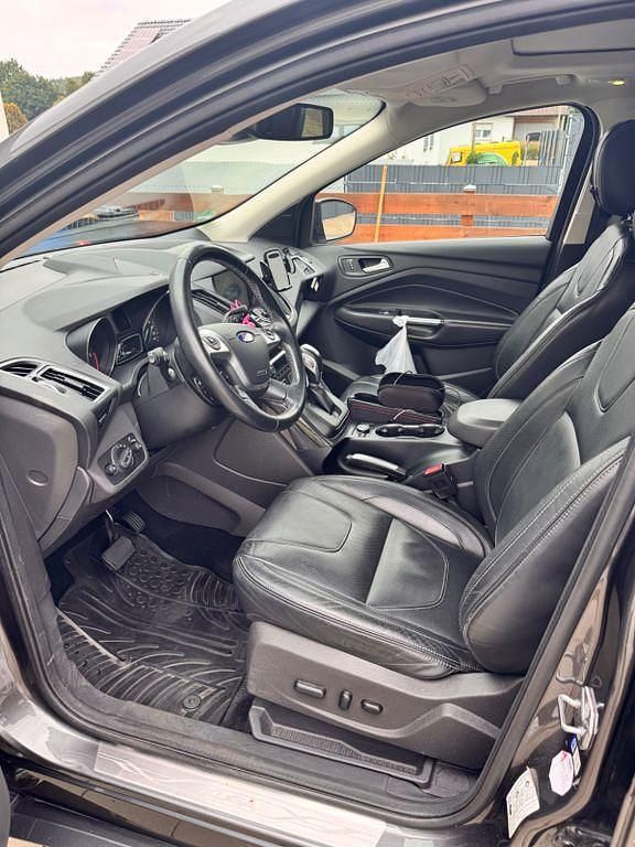 Grau Gebraucht 2016 Ford Kuga Individual SUV | 13.100 € (Fairer Preis) - Bild 1/4