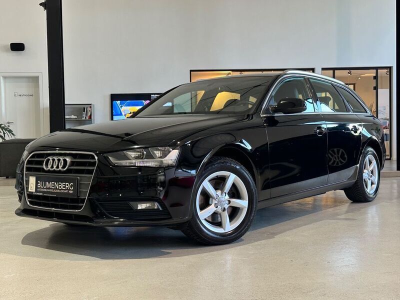 Schwarz Gebraucht 2015 Audi A4 Ambiente Kombi | 10.980 € (Superpreis) - Bild 1/4