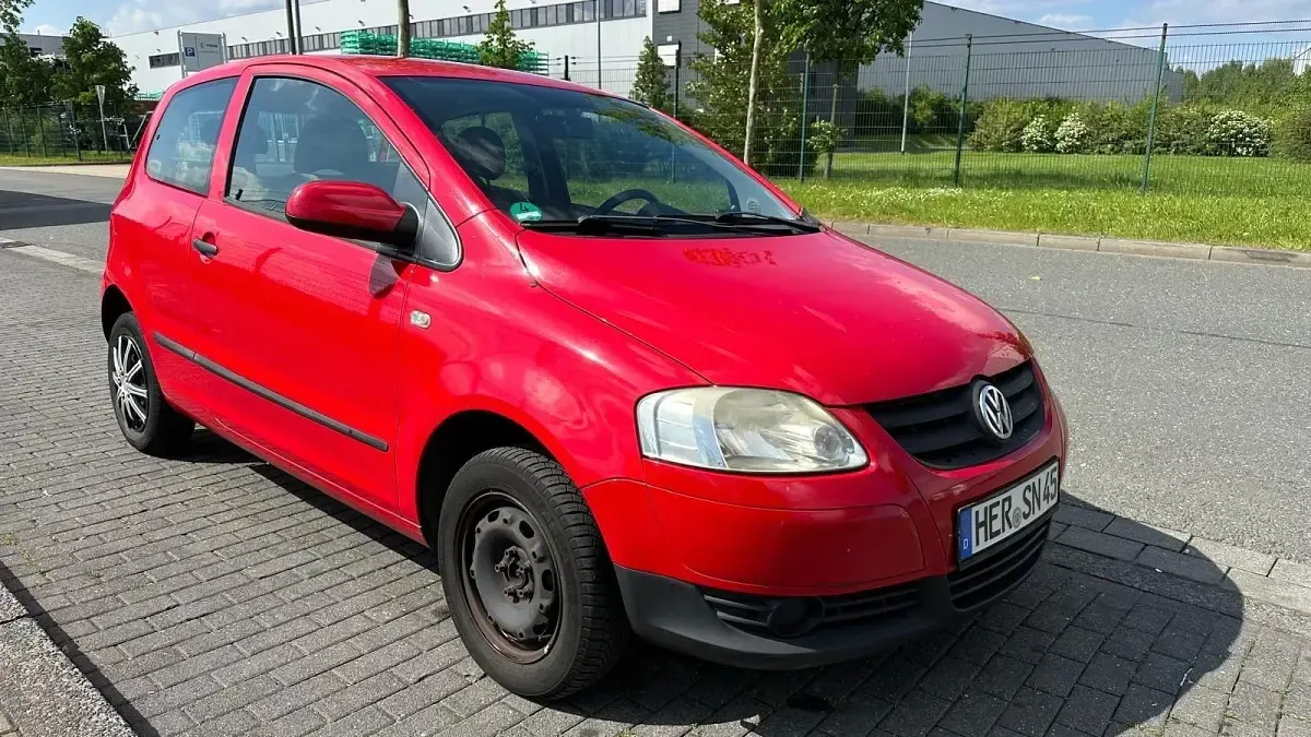 Gebraucht VW Fox 75 PS (55 kW) 2005 Rot Kleinwagen