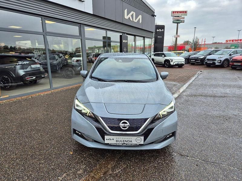 Gebraucht Nissan Leaf 360º 160 kW (218 PS) 2021 Grau Kleinwagen