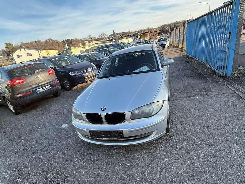Second-hand BMW 118 143 CP (105 kW) 2008 Argintiu Hatchback