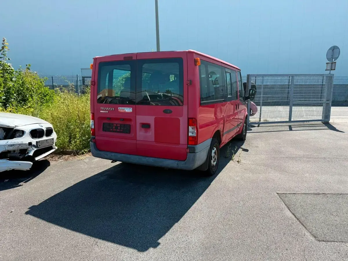 Gebraucht Ford Transit 86 PS (63 kW) 2011 Rot Van