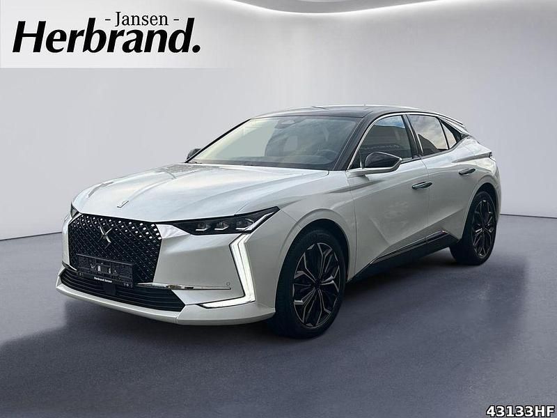 Lack weiss perlglänzend/typ au Gebraucht 2024 DS Automobiles DS4 Performance Limousine | 24.390 € (Superpreis) - Bild 1/4