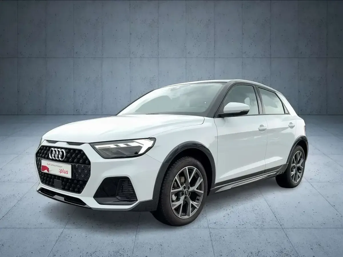 Gebraucht Audi A1 Ambiente 110 PS (80 kW) 2022 Schwarz SUV