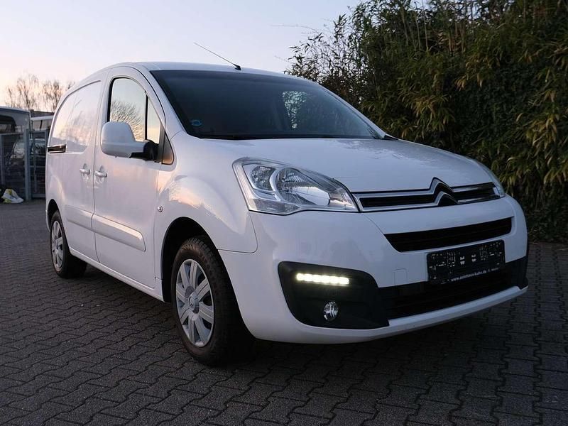 Gebraucht Citroën Berlingo Proline 99 PS (72 kW) 2017 Lack weiss banquise/deckende Van / Kleinbus
