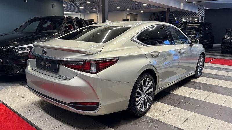 Gebraucht Lexus ES300 178 PS (130 kW) 2019 Beige Limousine
