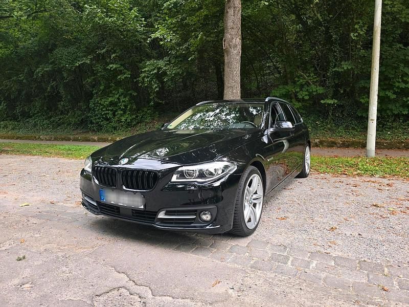 Schwarz Gebraucht 2015 BMW 525 Comfort Edition Kombi | 16.500 € (Fairer Preis) - Bild 1/4