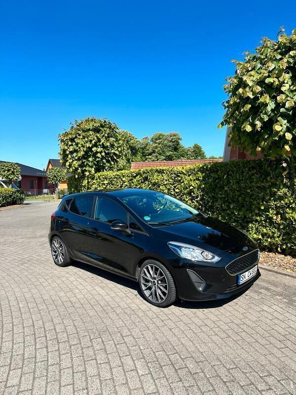 Schwarz Gebraucht 2020 Ford Fiesta Kleinwagen | 8.200 € (Fairer Preis) - Bild 1/4