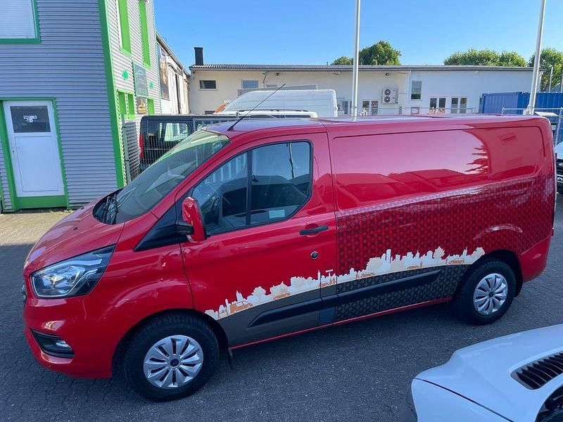 Gebraucht Ford Transit Custom 105 PS (77 kW) 2019 Rot Van / Kleinbus