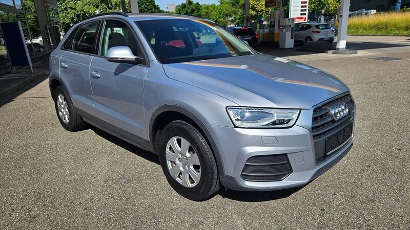 Silber Gebraucht 2016 Audi Q3 SUV | 15.700 € (Fairer Preis) - Bild 1/4