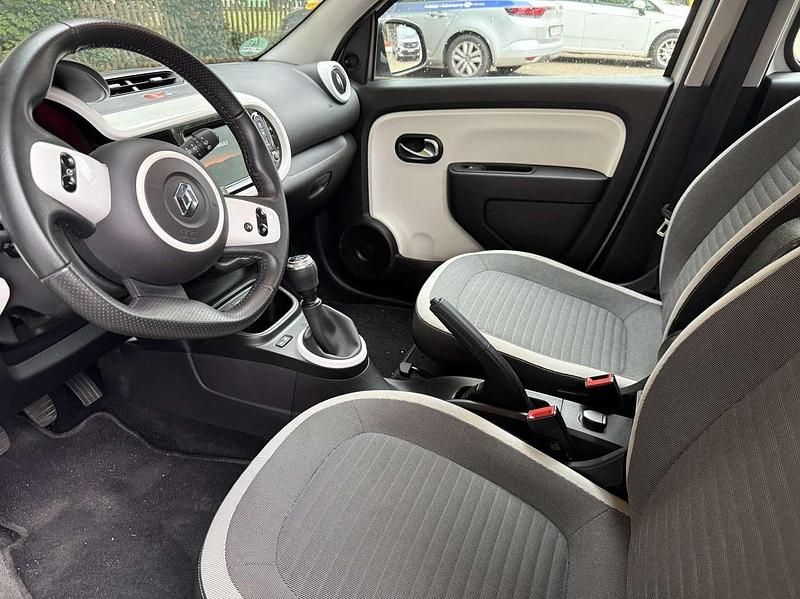 Gebraucht Renault Twingo LIMITED 73 PS (53 kW) 2020 Mangogelb Kleinwagen