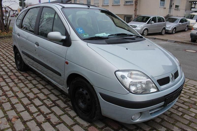 Gebraucht Renault Scénic 107 PS (78 kW) 2000 Silber Van / Kleinbus