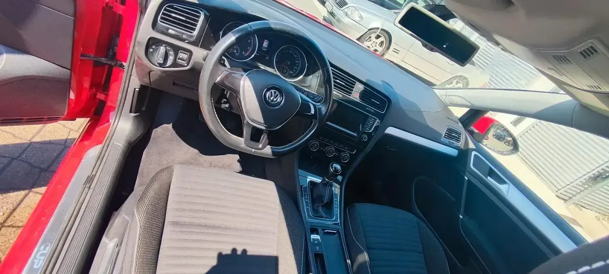 Gebraucht VW Golf VII Edition 86 PS (63 kW) 2014 Rot Limousine