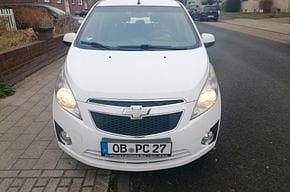 Weiß Gebraucht 2011 Chevrolet Spark LS Kleinwagen | 2.500 € (Fairer Preis) - Bild 1/4