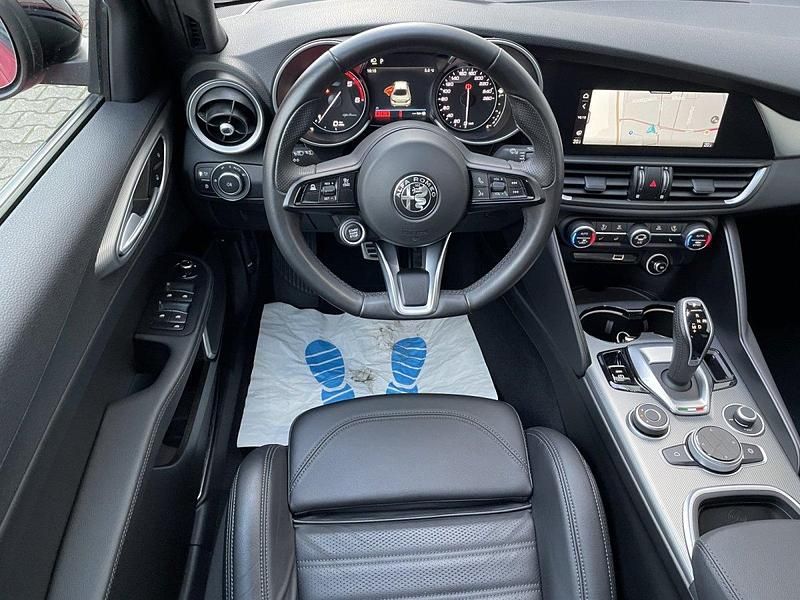 Gebraucht Alfa Romeo Giulia Veloce 209 PS (153 kW) 2023 Rosso alfa, uni Limousine