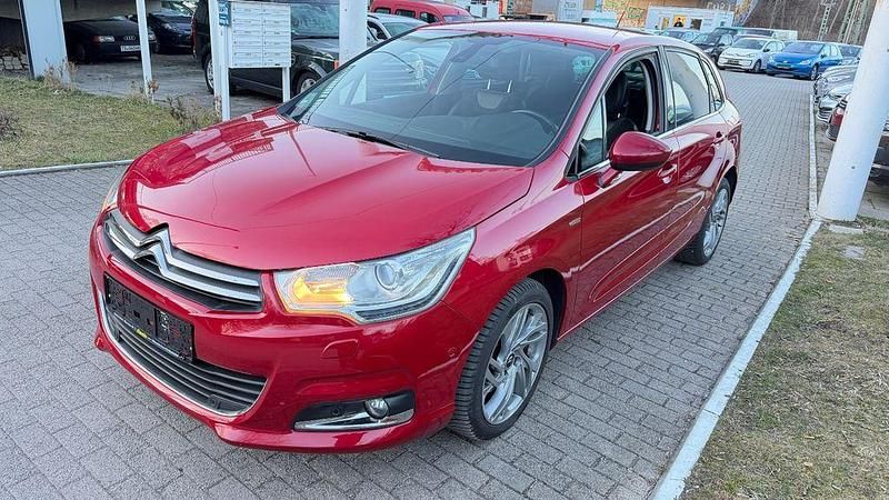 Gebraucht Citroën C4 Exclusive 156 PS (114 kW) 2015 Rot Limousine