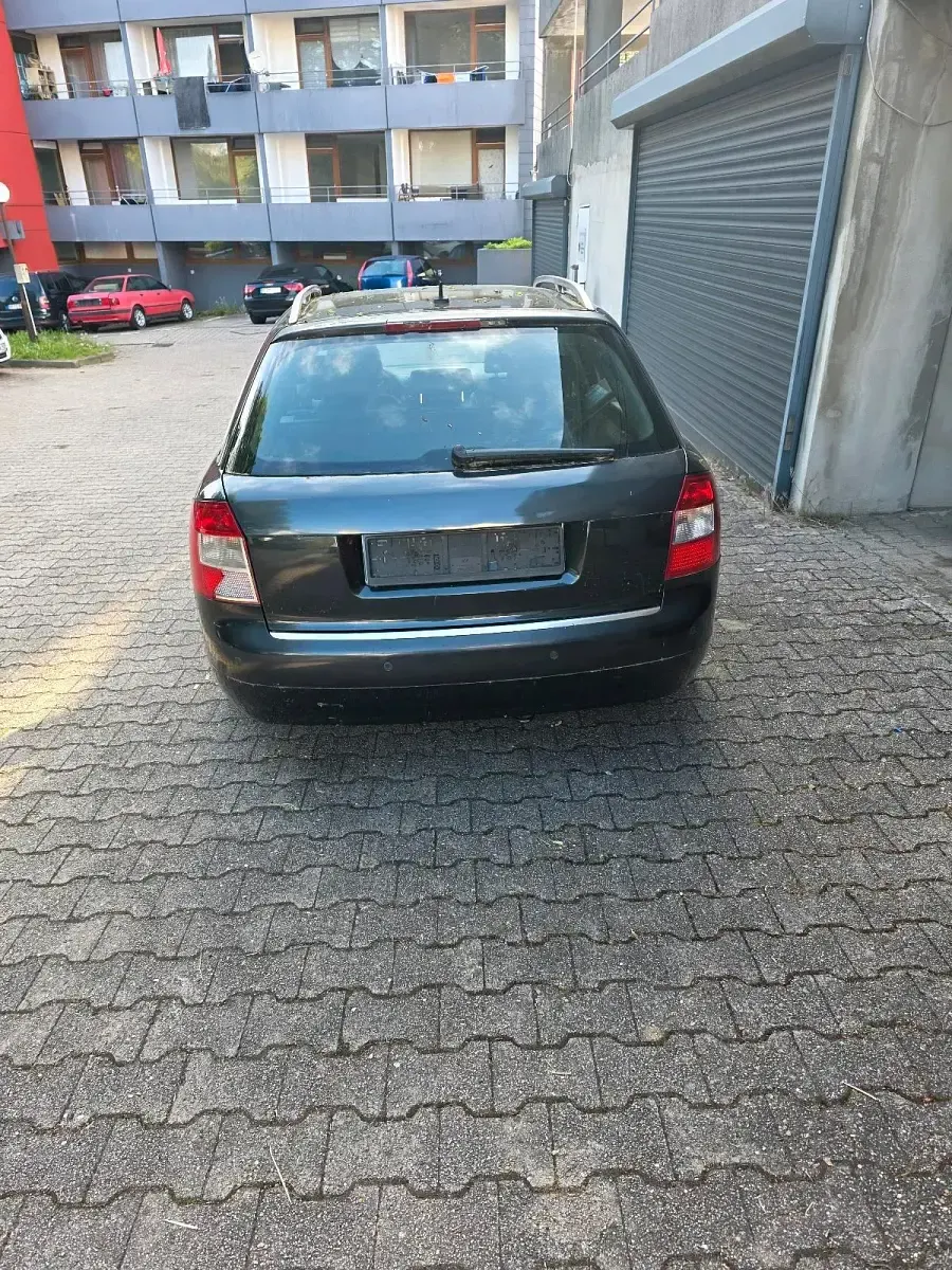 Gebraucht Audi A4 163 PS (119 kW) 2003 Schwarz Kombi