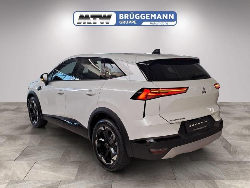 Neu Mitsubishi Grandis Diamant Edition 141 PS (103 kW) 2026 Weiß SUV