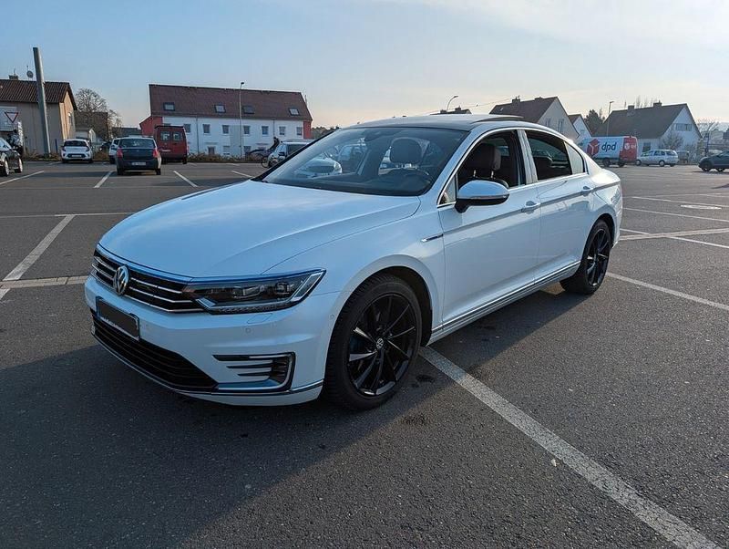 Gebraucht VW Passat GTE 218 PS (160 kW) 2016 Weiß Limousine