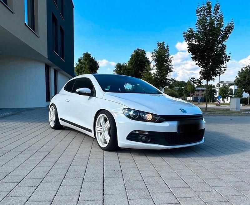 Gebraucht VW Scirocco 211 PS (155 kW) 2009 Weiß Coupé