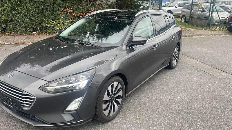 Gebraucht Ford Focus 120 PS (88 kW) 2020 Grau Kombi