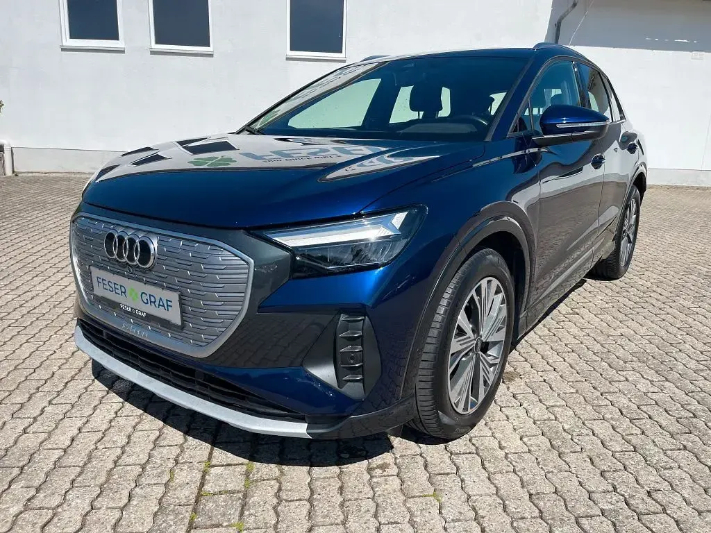 Gebraucht Audi Q4 e-tron Advanced 194 kW (265 PS) 2023 Navarrablau metallic SUV
