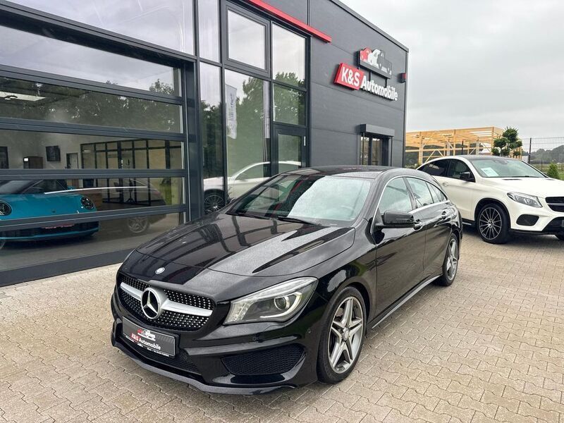 Schwarz Gebraucht 2015 Mercedes CLA220 AMG line Limousine | 12.490 € (Guter Preis) - Bild 1/4