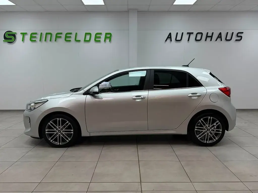 Gebraucht Kia Rio Spirit 90 PS (66 kW) 2018 Silber Limousine