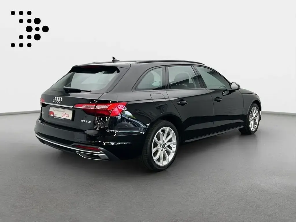Gebraucht Audi A4 Advanced 204 PS (150 kW) 2023 Mythosschwarz metallic Kombi