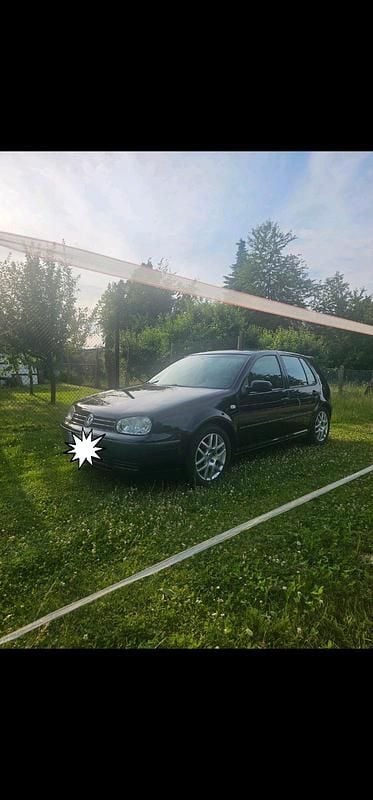Schwarz Gebraucht 2003 VW Golf IV Kleinwagen | 500 € (Guter Preis) - Bild 1/4