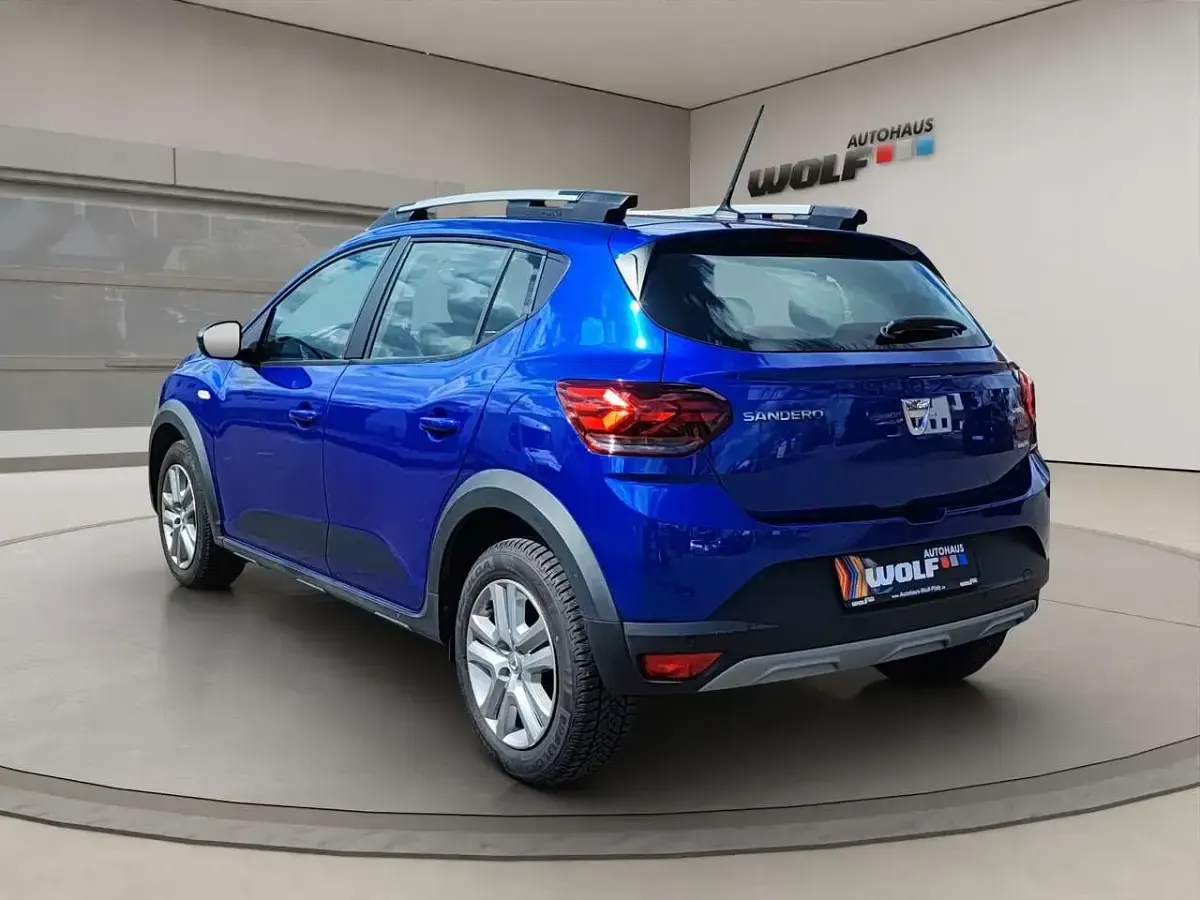 Gebraucht Dacia Sandero Comfort 91 PS (66 kW) 2022 Blau SUV
