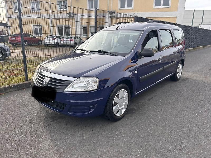 Blau Gebraucht 2008 Dacia Logan MCV Limousine | 2.350 € (Teuer) - Bild 1/4